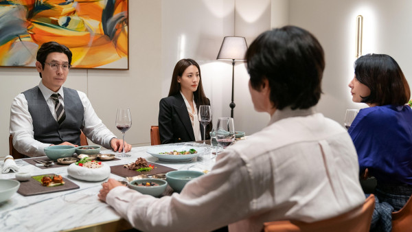 image du film A Normal Family
