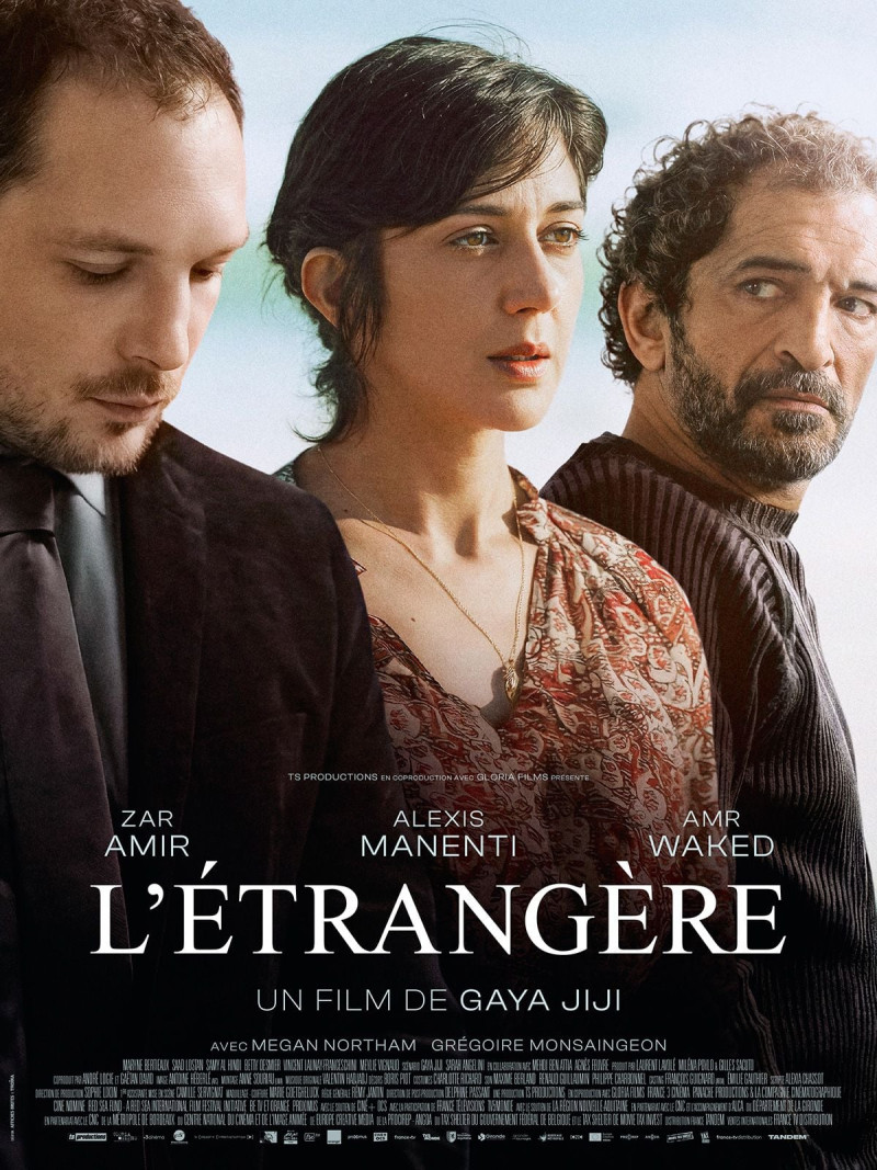 Affiche du film L'Etrangere